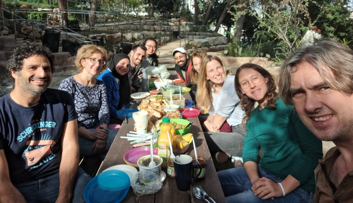 PMVlab members having lunch together